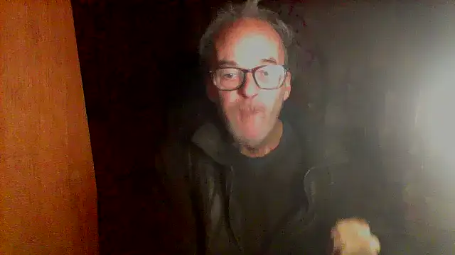 Snapshot of nice6incs chatting on 11.19.25 nice6incs online show from 11.19.25