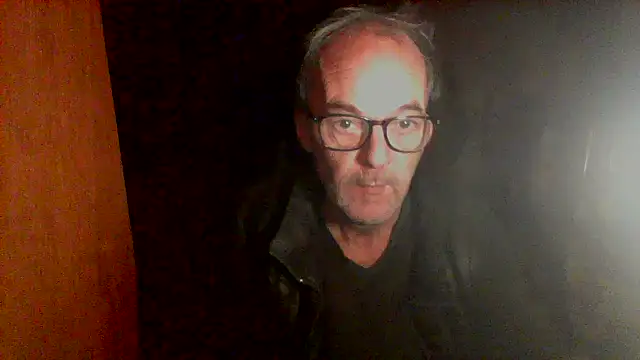 Snapshot of nice6incs chatting on 11.25.25 nice6incs online show from 11.25.25