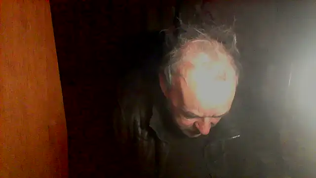 Snapshot of nice6incs chatting on 11.26.25 nice6incs online show from 11.26.25