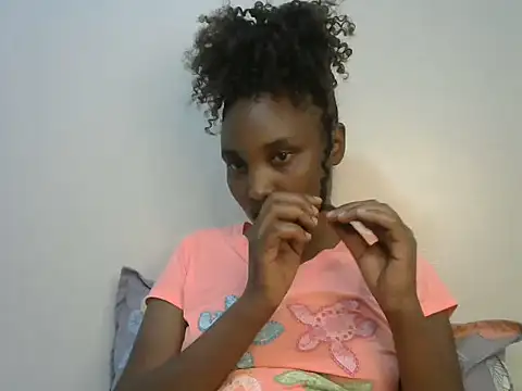 StacyGee24 online show from 10.20.25