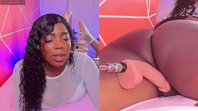 zoeethompson cm online show from 10.23.25