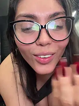 zui lu online show from 02.21.25