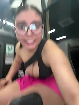 zui lu online show from 02.23.25