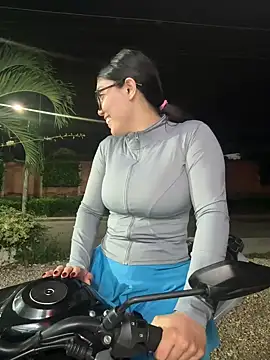 zui lu online show from 02.26.25