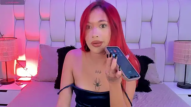 SkinnyFoxy online show from 01.08.26