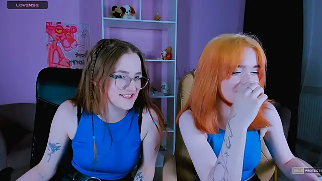 liana kisses online show from 12.25.24