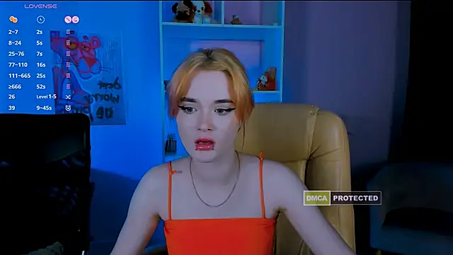 liana kisses online show from 01.08.25