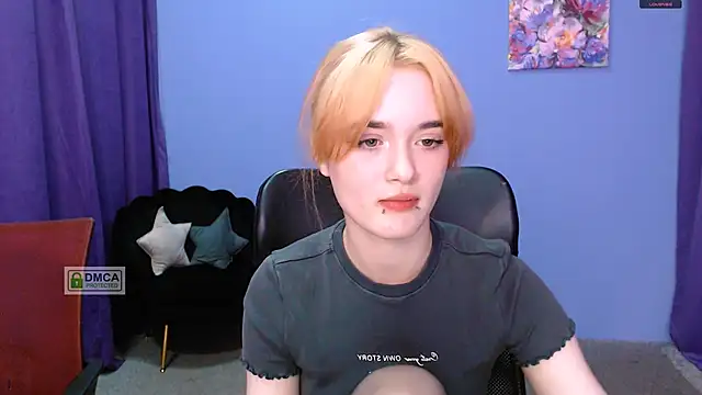 liana kisses online show from 01.15.25