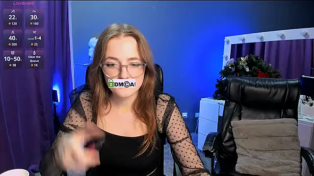 liana kisses online show from 02.03.25