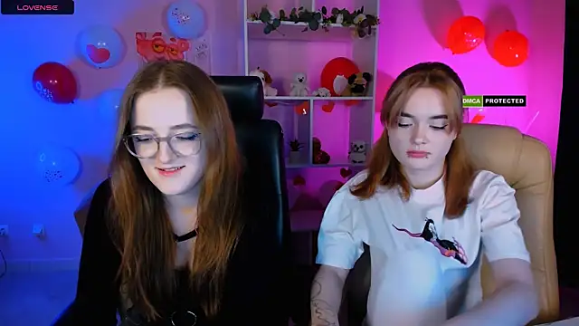 liana kisses online show from 02.14.25