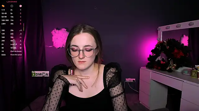 liana kisses online show from 02.27.25