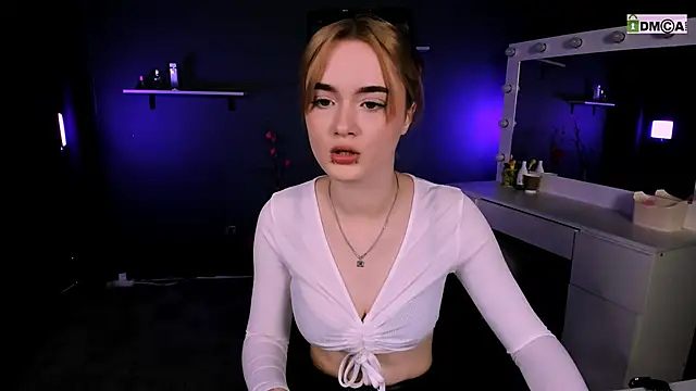 liana kisses online show from 03.07.25