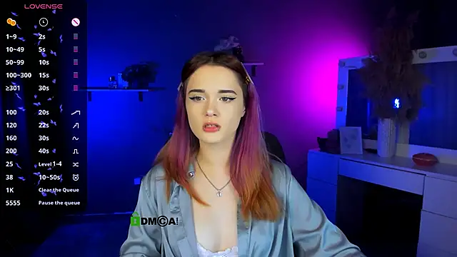 liana kisses online show from 09.13.25