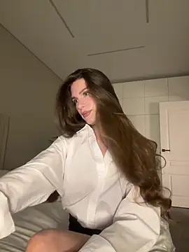 Snapshot of WildOrchid chatting on 10.02.25 WildOrchid online show from 10.02.25