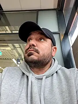 Futacisu online show from 11.30.25