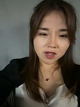 Snapshot of Efangfang chatting on 12.17.24 Efangfang online show from 12.17.24
