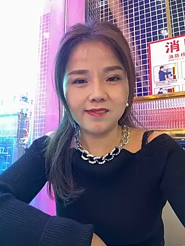 Snapshot of Efangfang chatting on 01.10.25 Efangfang online show from 01.10.25
