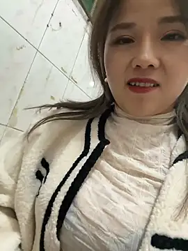 Snapshot of Efangfang chatting on 01.11.25 Efangfang online show from 01.11.25