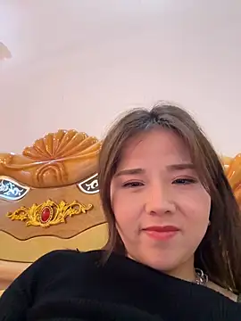 Snapshot of Efangfang chatting on 01.21.25 Efangfang online show from 01.21.25