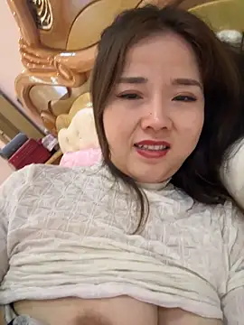 Snapshot of Efangfang chatting on 02.02.25 Efangfang online show from 02.02.25
