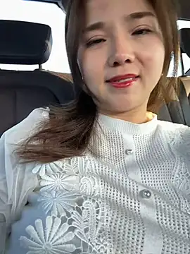Snapshot of Efangfang chatting on 02.03.25 Efangfang online show from 02.03.25