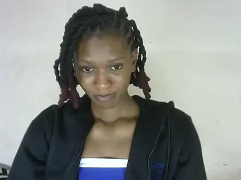 Snapshot of Pretty-emmie chatting on 02.26.25 Pretty-emmie online show from 02.26.25