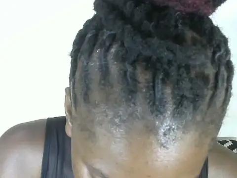 Snapshot of Pretty-emmie chatting on 03.06.25 Pretty-emmie online show from 03.06.25