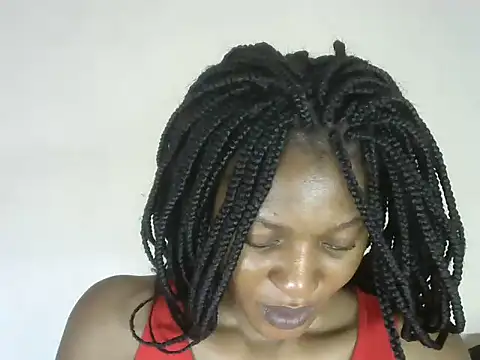 Snapshot of Pretty-emmie chatting on 09.24.25 Pretty-emmie online show from 09.24.25