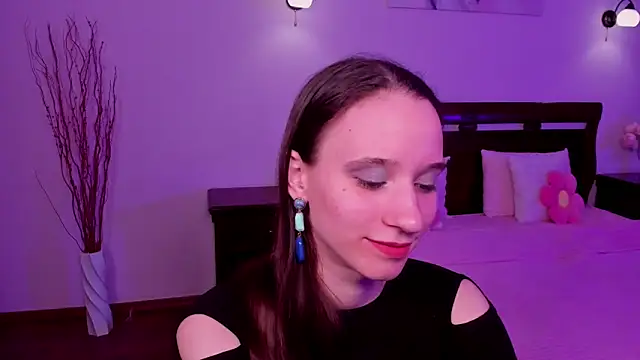 Snapshot of StaceySunny chatting on 03.28.26 StaceySunny online show from 03.28.26