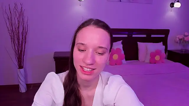 Snapshot of StaceySunny chatting on 03.29.26 StaceySunny online show from 03.29.26