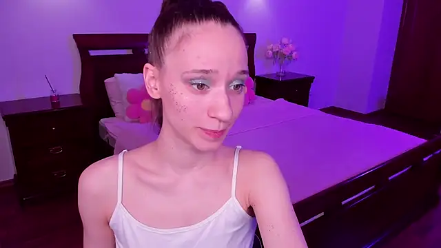 Snapshot of StaceySunny chatting on 04.12.26 StaceySunny online show from 04.12.26