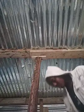 Snapshot of MkingPin chatting on 10.27.25 MkingPin online show from 10.27.25