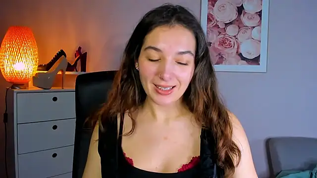 Snapshot of Meagn_Extasy chatting on 12.04.24 Meagn Extasy online show from 12.04.24