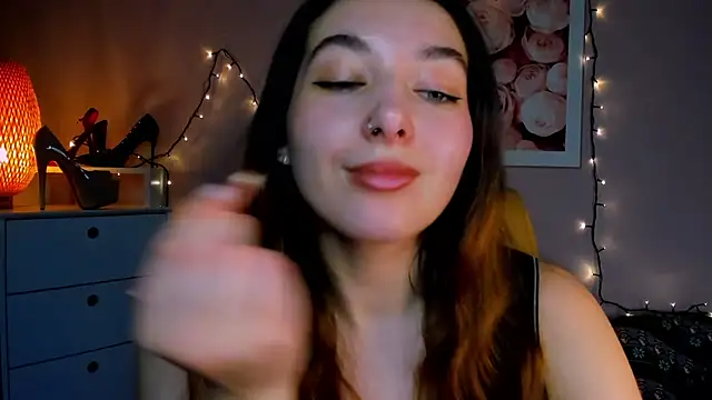 Snapshot of Meagn_Extasy chatting on 12.11.24 Meagn Extasy online show from 12.11.24
