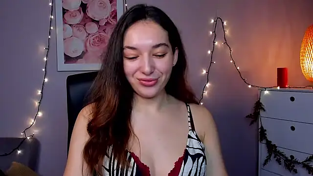 Snapshot of Meagn_Extasy chatting on 12.22.24 Meagn Extasy online show from 12.22.24