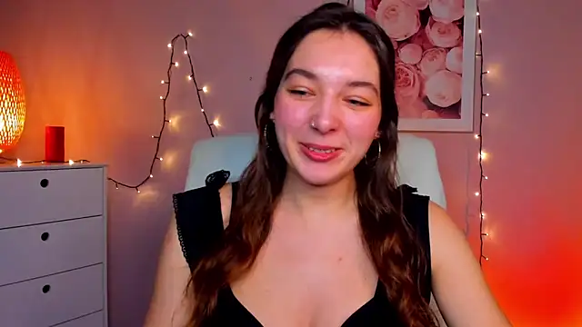 Snapshot of Meagn_Extasy chatting on 01.07.25 Meagn Extasy online show from 01.07.25