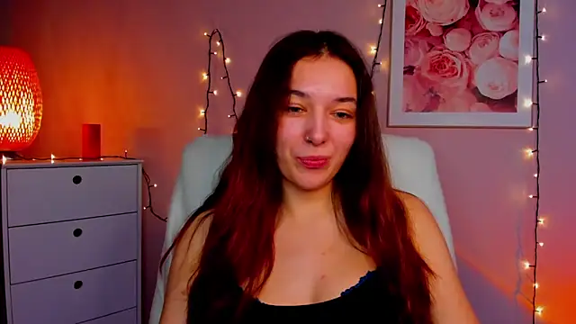 Snapshot of Meagn_Extasy chatting on 02.04.25 Meagn Extasy online show from 02.04.25
