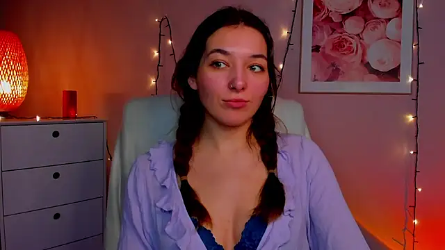 Snapshot of Meagn_Extasy chatting on 02.11.25 Meagn Extasy online show from 02.11.25