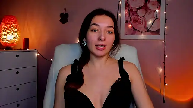 Snapshot of Meagn_Extasy chatting on 02.26.25 Meagn Extasy online show from 02.26.25