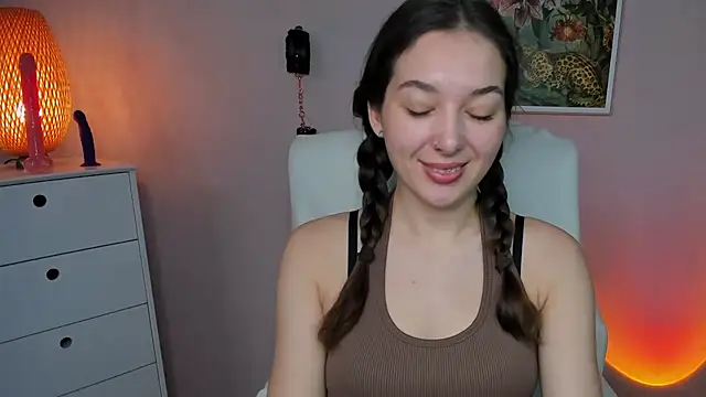 Snapshot of Meagn_Extasy chatting on 09.15.25 Meagn Extasy online show from 09.15.25