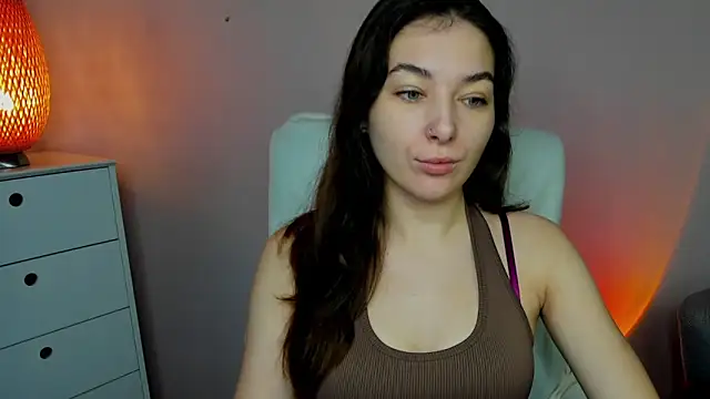 Snapshot of Meagn_Extasy chatting on 11.04.25 Meagn Extasy online show from 11.04.25