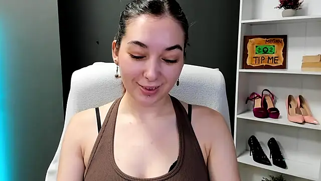 Snapshot of Meagn_Extasy chatting on 07.17.26 Meagn Extasy online show from 07.17.26