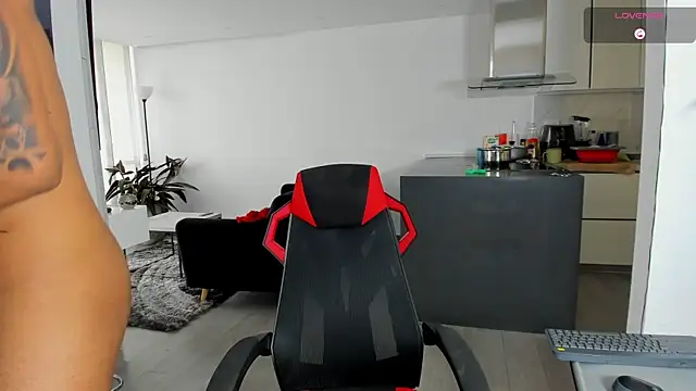 TROYWESLY- online show from 10.06.25