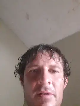 Snapshot of theDemente18 chatting on 11.04.25 theDemente18 online show from 11.04.25