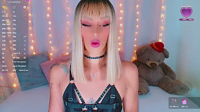 AlanaBekeer online show from 10.04.25