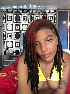 Snapshot of Lya-Kasandra chatting on 03.16.25 Lya-Kasandra online show from 03.16.25