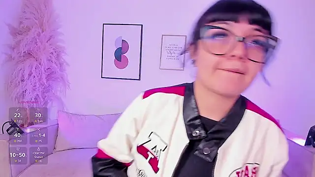 Snapshot of Sweet_Namii chatting on 02.24.26 Sweet Namii online show from 02.24.26