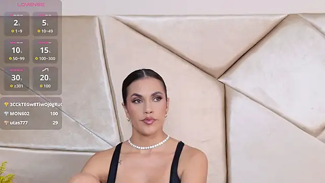 Camille Torres online show from 10.17.25