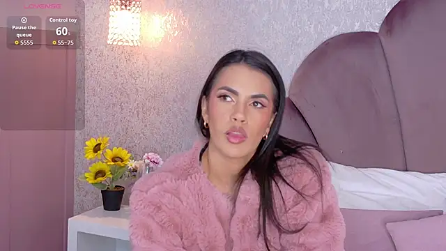 Camille Torres online show from 11.13.25