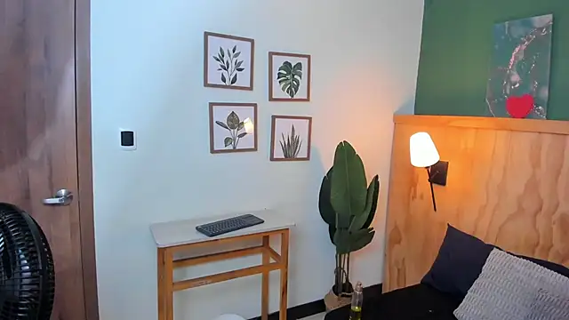 Snapshot of jacob-coper chatting on 10.24.25 jacob-coper online show from 10.24.25